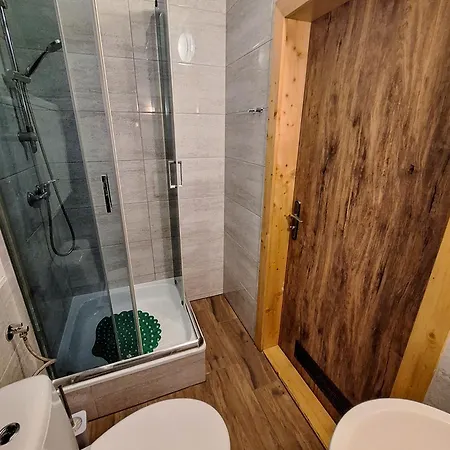 Farma Karkonoska Drewniana *