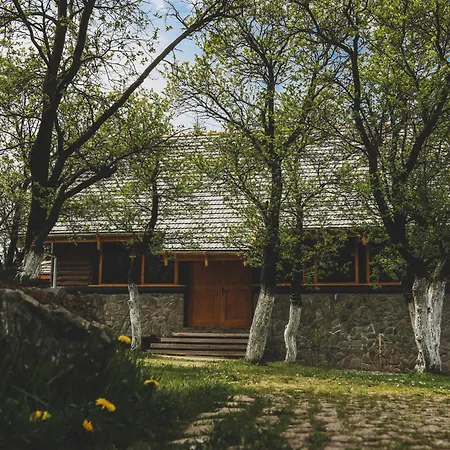 Farma Karkonoska Drewniana *