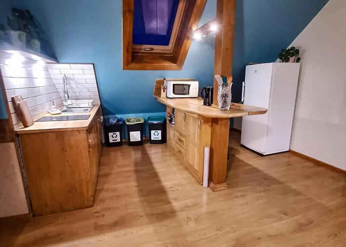 Karkonoska Drewniana カミェンナ・グラ