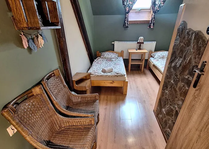 Karkonoska Drewniana * カミェンナ・グラ